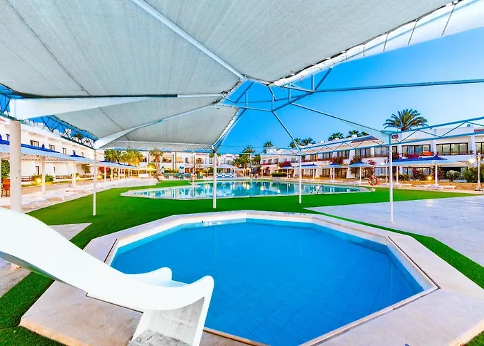 The Grand Hotel, Otel 4*