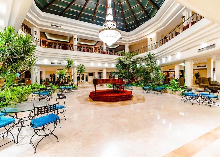 The Grand Hotel, Gurdaka
