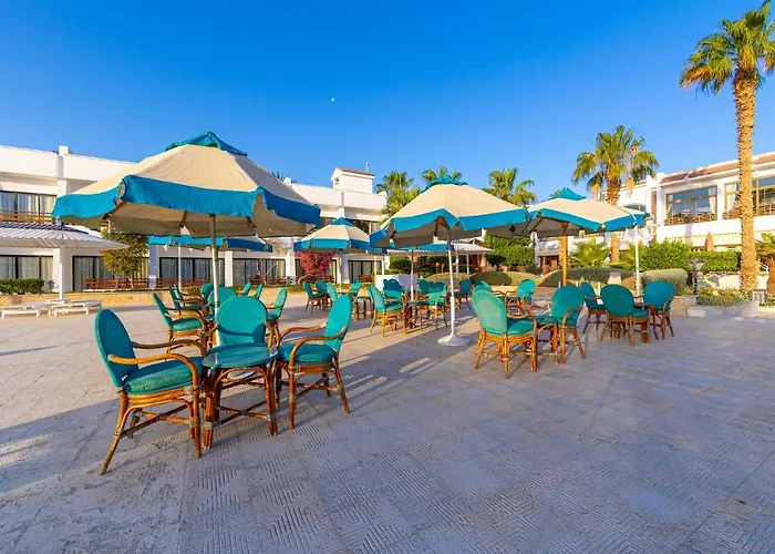 The Grand Hotel, Otel 4*